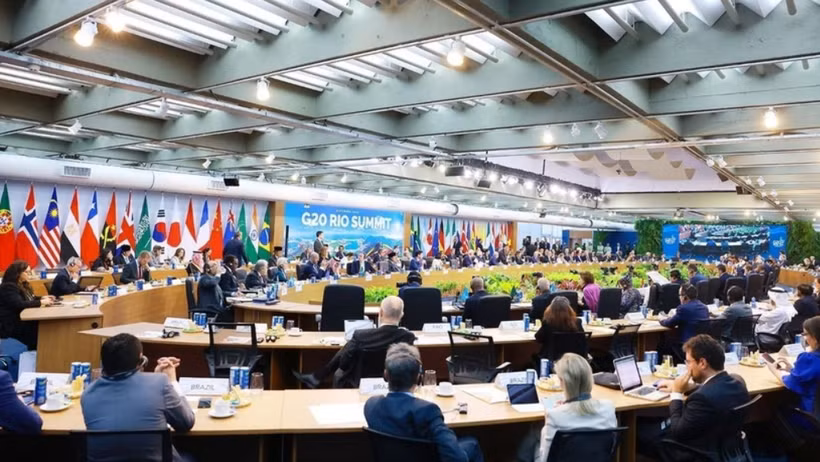 二十国集团（G20）领导人峰会期间举行的“可持续发展和能源转型”讨论会。图自越通社