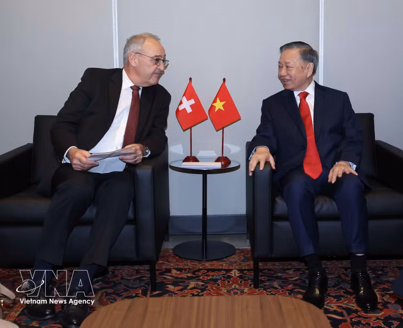 在赴美国出席第81届联合国大会一般性辩论期间，越共中央总书记、国家主席苏林于2026年9月22日会见了瑞士联邦主席居伊·帕姆兰。图自越通社