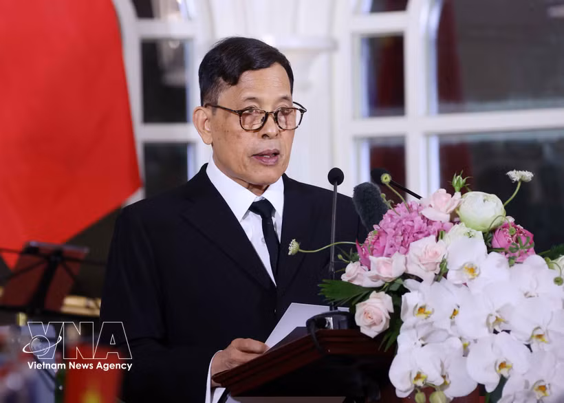 泰国国王玛哈·哇集拉隆功在招待宴会上发表讲话。图自越通社
