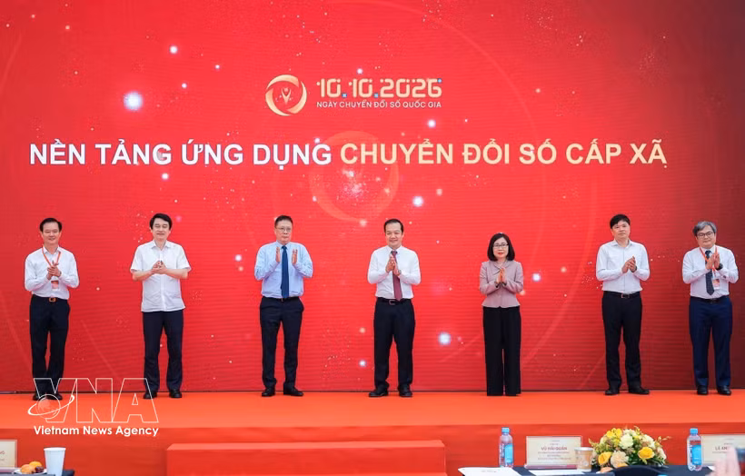 乡级数字化转型应用程序亮相仪式。图自越通社