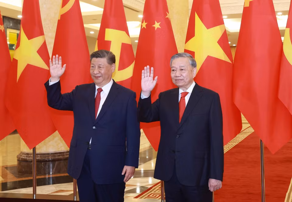 越共中央总书记苏林与中共中央总书记、国家主席习近平举行小范围会晤。图自 越通社