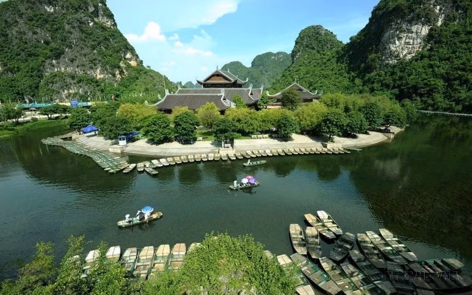 长安水滨的诗情画意美景。图自 越通社