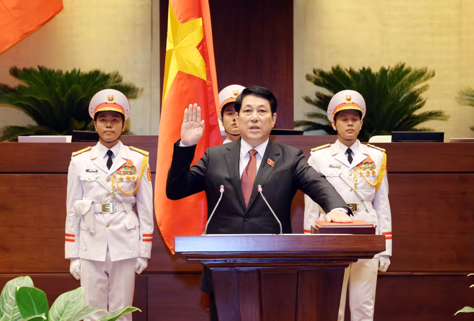 10月21日下午，第十五届国会已投票选举梁强为2021-2026年任期越南社会主义共和国主席。