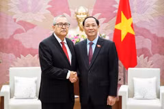 越南国会副主席陈光方会见墨西哥众议院对外关系委员会主席佩德罗·巴斯克斯。图自人民代表报