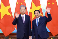 越南政府总理范明政会见中国全国人大常委会委员长赵乐际。图自越通社