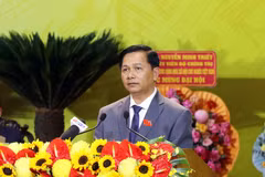 越共中央政治局任命永隆省委副书记、芹苴市人民委员会主席陈文楼为2025—2030年任期永隆省委书记。图自越通社