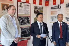 法国共产党负责对外事务部部长樊尚·布雷（Vincent Boulet）于2024年9月出席《人民报》展馆剪彩/开幕仪式。图自越通社