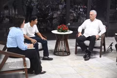 古巴共产党中央委员会第一书记、国家主席米格尔·迪亚斯-卡内尔·贝穆德斯会见越南Agri-VMA公司代表。图自越通社