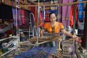 织锦焕发新活力 社区旅游添魅力