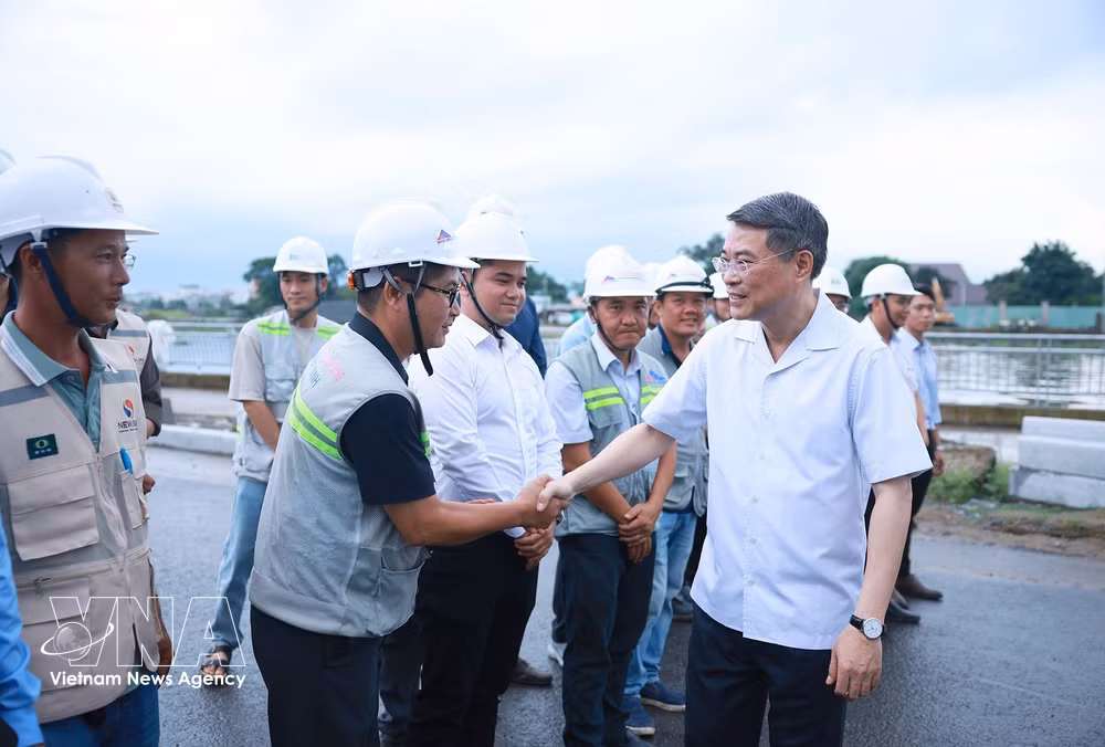 vnanet_potal-thu-tuong-kiem-tra-du-an-thuy-loi-trong-diem-cua-thanh-pho-ho-chi-minh-9085101.jpg