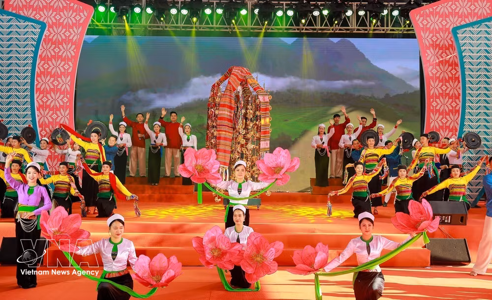 vnanet_potal-khai-mac-ngay-hoi-van-hoa-dan-toc-muong-lan-thu-2-nam-2025-8427307.jpg