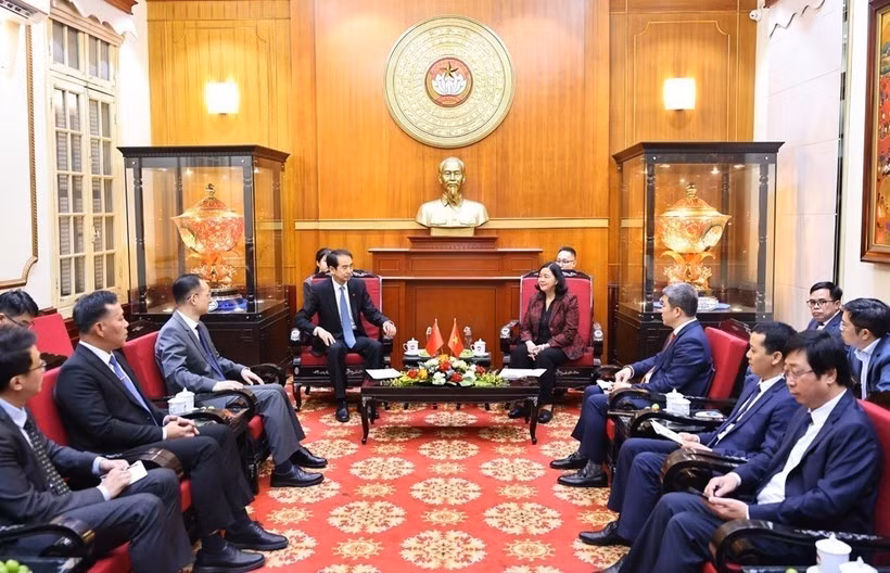 vna-potal-chu-tich-uy-ban-trung-uong-mttq-viet-nam-tiep-dai-su-trung-quoc-tai-viet-nam-8451019.jpg