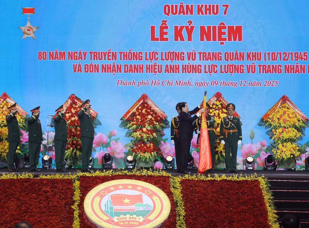 vna-potal-chu-tich-nuoc-du-le-ky-niem-80-nam-ngay-truyen-thong-quan-khu-7-8458972.jpg