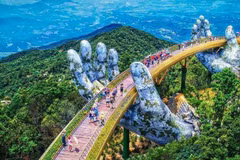  岘港金桥——岘港市旅游业的亮点