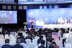 越南国会主席阮氏金银：继续强化遵守国际法的重要性