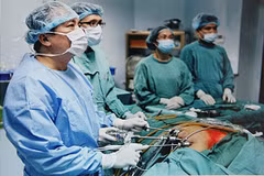 医学技术首次获得越南纪录