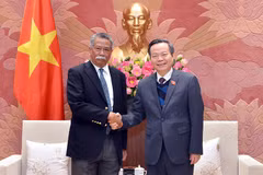 国会副主席冯国显会见亚洲生产力组织秘书长