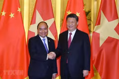 越南政府总理阮春福会见中共中央总书记、国家主席习近平