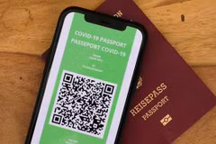 超过4000 万名越南人持有疫苗护照