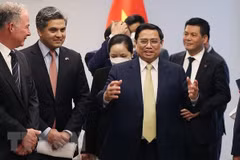 范明政总理会见美国和世界大型经济集团和组织领导