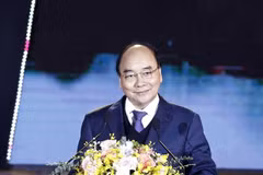 国家主席阮春福出席越南著名诗人胡春香女士诞辰250周年纪念仪式