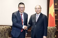 越南国家主席阮春福会见泰国龙头集团领导