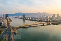 岘港市旅游业和工业复苏态势强劲