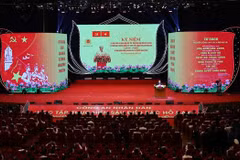 阮富仲总书记出席人民公安学习和践行胡伯伯六条教导75周年纪念仪式