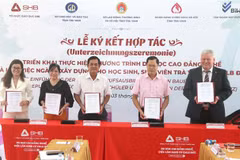 越南茶荣省与德国签署高级技工学校留学计划