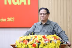 政府总理范明政： 广义省应以榕桔经济区和越南—新加坡工业园区为增长新驱动力