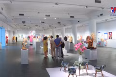 越南全国美术应用展：传统与新技术齐头并进