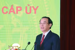 阮文年同志当选为越共胡志明市市委书记