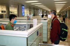 新冠肺炎疫情：越南外交部发布有关调整入境规定的通知