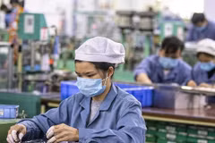 采取史无前例措施来复苏经济