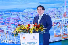 越南政府总理范明政发表讲话。图自越通社