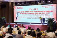 越南国会主席陈青敏发表讲话。图自越通社