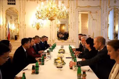武氏映春会见捷克总统帕维尔（Petr Pavel）。图自越通社