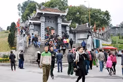 广宁省锦普市的无烟工业