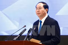 越南国家主席陈大光在会上发表讲话。（图片来源：越通社）