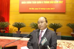 阮春福总理在会上发表讲话。（图片来源：越通社）