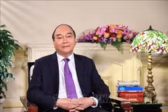 越南国家主席：疫情之下家庭是帮助战士们、医生们出色完成任务的靠山