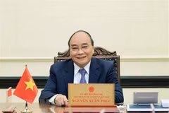 越南国家主席阮春福与印尼总统佐科·维多多通电话