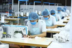 2021年第一季度非正规就业女工比率猛增