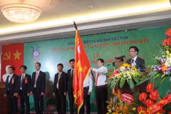 越南海洋资源与环境调查中心荣获一级劳动勋章（图片来源：http://www.baotainguyenmoitruong.vn）