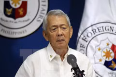 菲律宾外长佩尔费托•亚塞（图片来源：EPA）