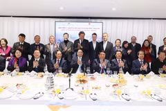 2024年达沃斯论坛：越南政府总理强调保护投资者的合法权益