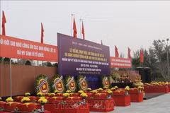 平福省为43名烈士举行追掉会和安葬仪式