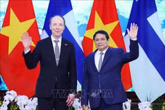 越南政府总理范明政会见芬兰议会议长尤西·哈拉阿霍