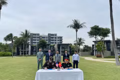 第167届越南战争失踪美军遗骸交接仪式在岘港举行。图自越通社