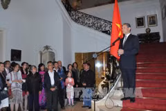 越南驻比利时兼驻卢森堡大使馆举行庆祝越南八月革命胜利和九·二国庆70周年的活动